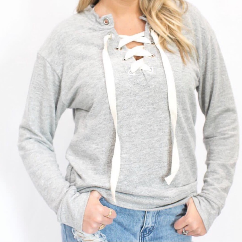 Criss cross lightweight pullover